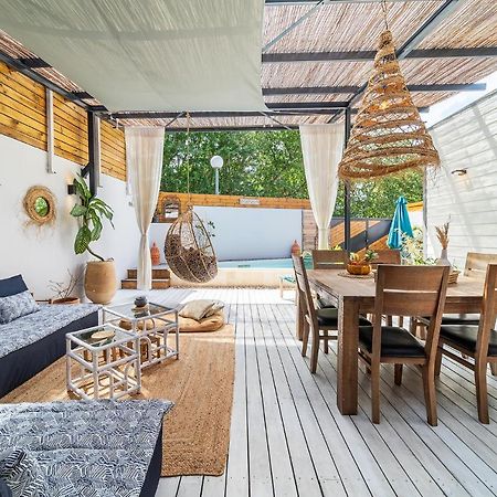 Villa Latrille - Piscine - Sauna - Jacuzzi ลาซาลีน เลอแบ็ง ภายนอก รูปภาพ