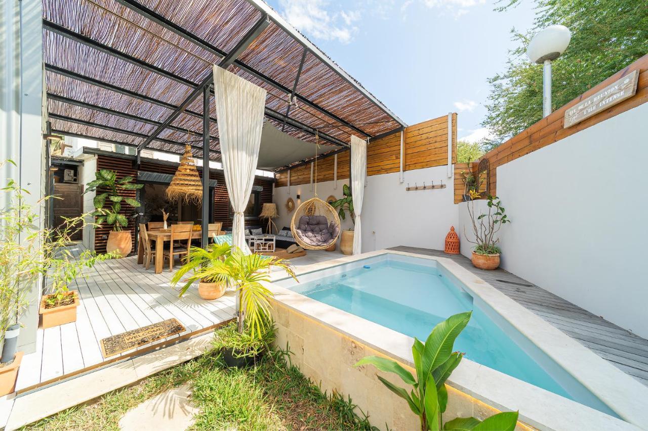 Villa Latrille - Piscine - Sauna - Jacuzzi ลาซาลีน เลอแบ็ง ภายนอก รูปภาพ